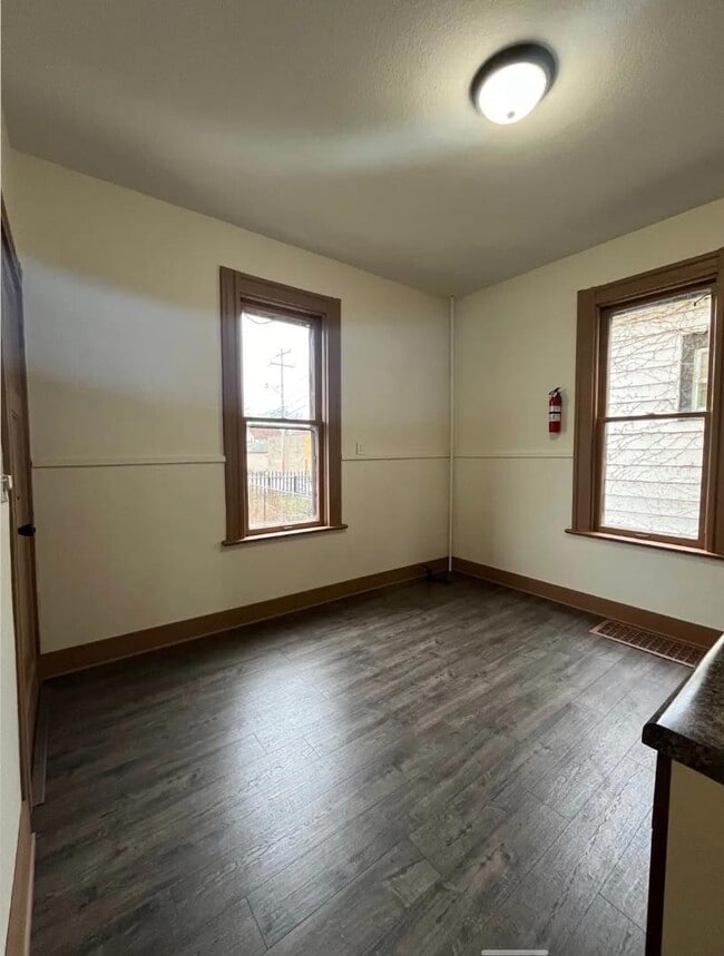 Building Photo - 1422 N 26th St