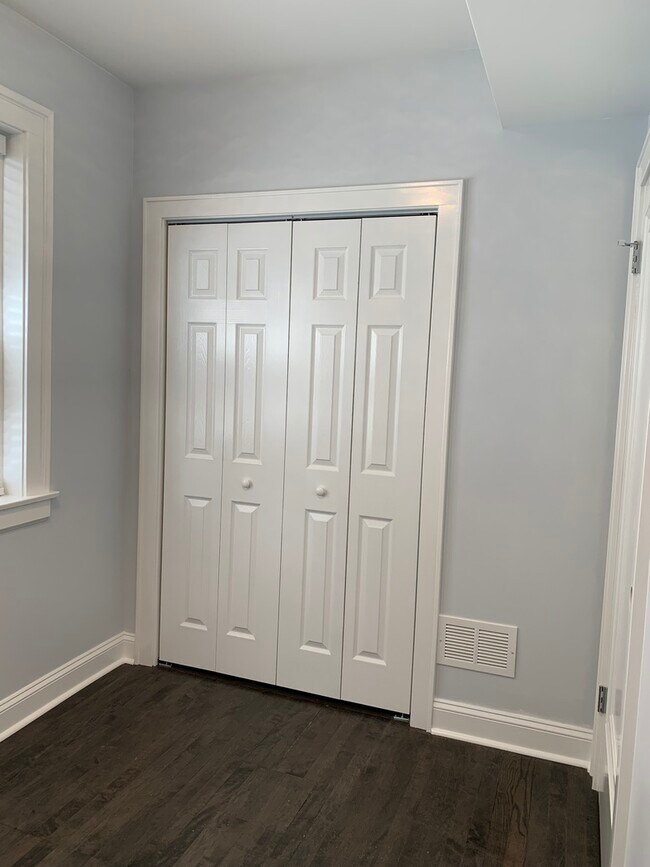 Building Photo - 3929 N Whipple St