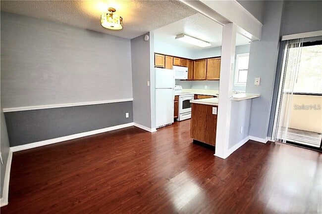 Building Photo - 2918 Antique Oaks Cir