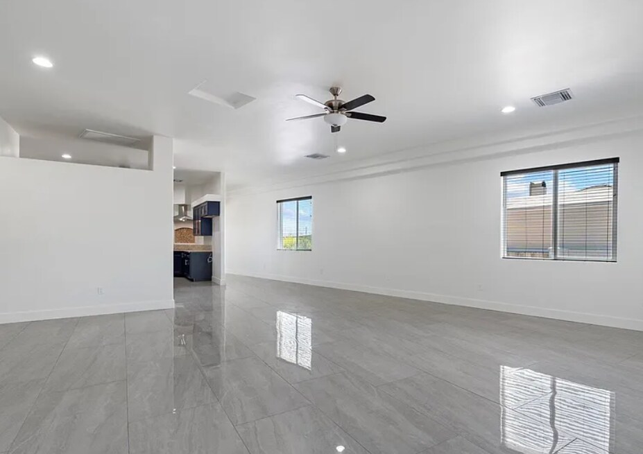 Building Photo - 28301 N 154th St