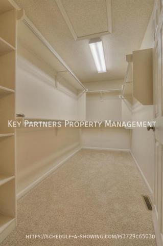 Building Photo - 7828 N Lister Ave
