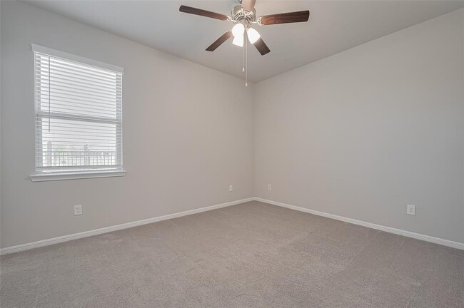Building Photo - 101 Eliana Shores Dr