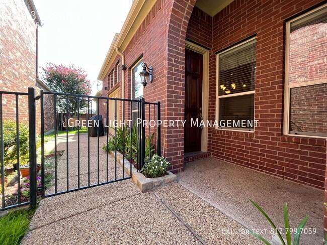 Building Photo - 1313 Cog Hill Dr
