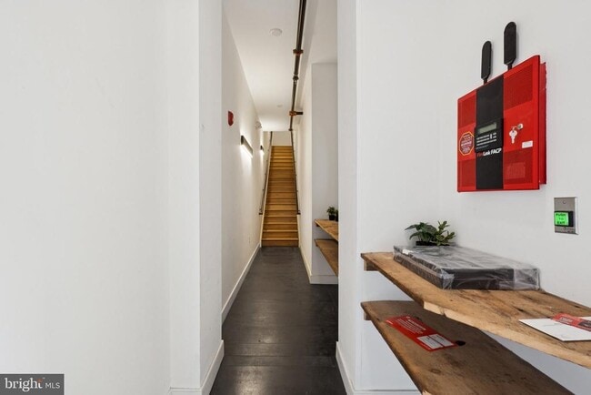 Building Photo - 1254 S 18th St