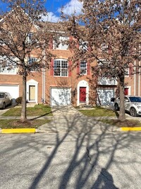 Building Photo - 10312 Nareen St
