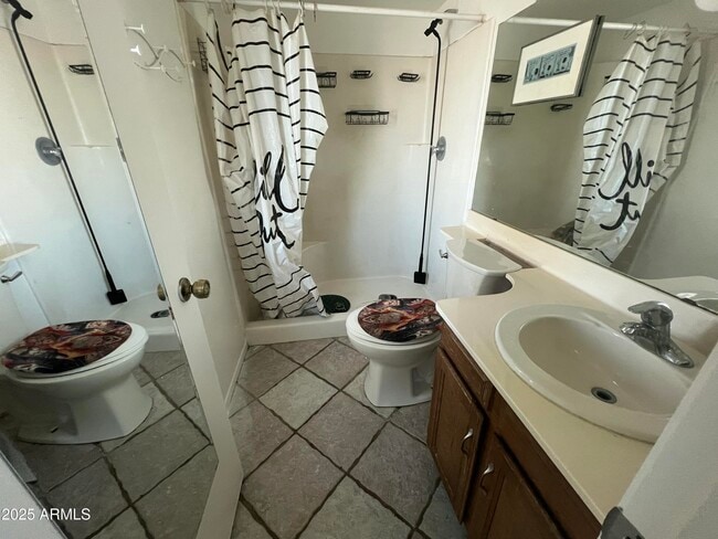 Building Photo - 4147 W Diana Ave