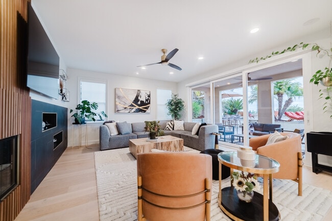 Building Photo - 7337 Corte TOMILLO