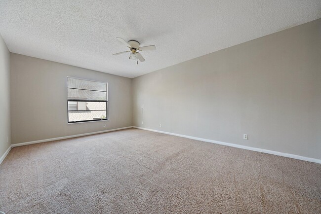 Building Photo - 110 Sherwood Cir