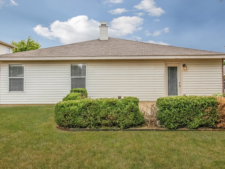 Building Photo - 8608 Serenity Way