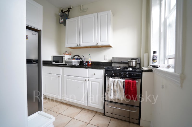 Building Photo - 74 Brainerd Rd