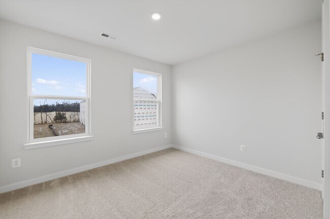 Building Photo - 192 Covington Dr