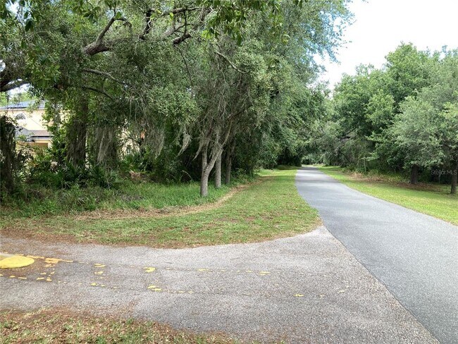Building Photo - 15848 Leatherleaf Ln