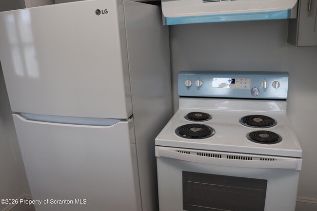 Building Photo - 712 W Lackawanna Ave