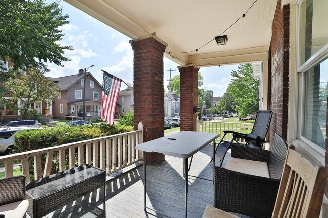 Building Photo - 108 Frambes Ave