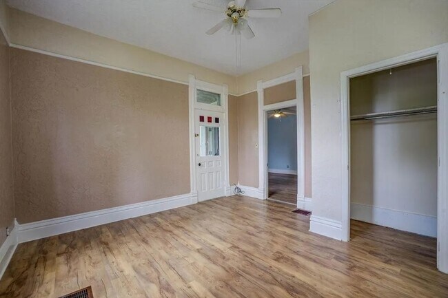 Building Photo - 330 W Withrow St