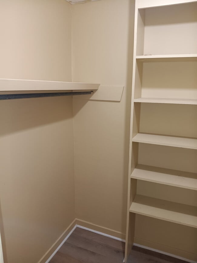 Building Photo - John F Kennedy