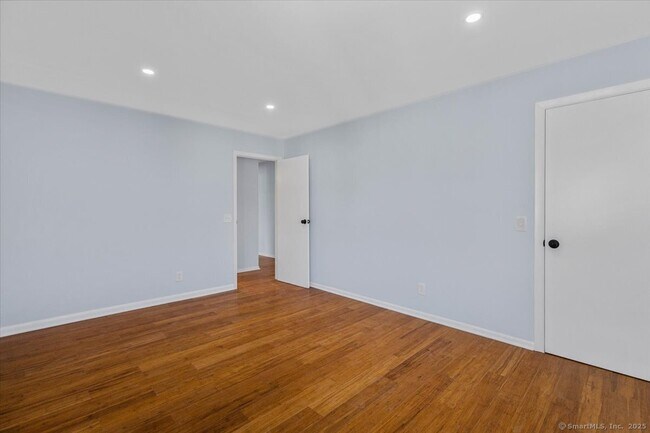 Building Photo - 88 Horton St