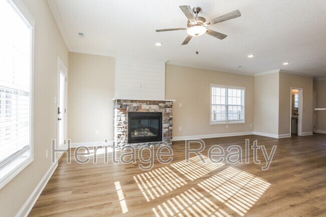 Building Photo - 11356 Sawyers Vly Dr