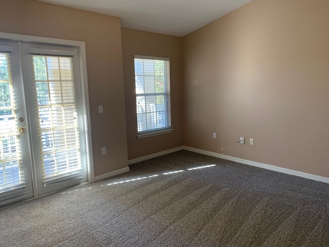 Building Photo - 3/2.5 Condo in Harmony