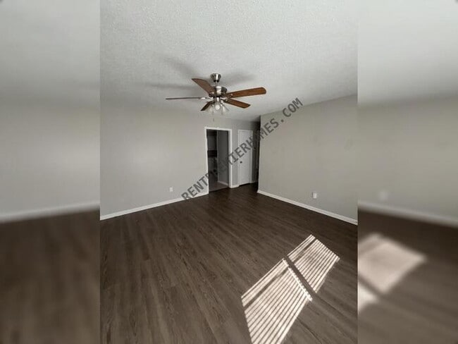 Building Photo - 1313 Ray Rd