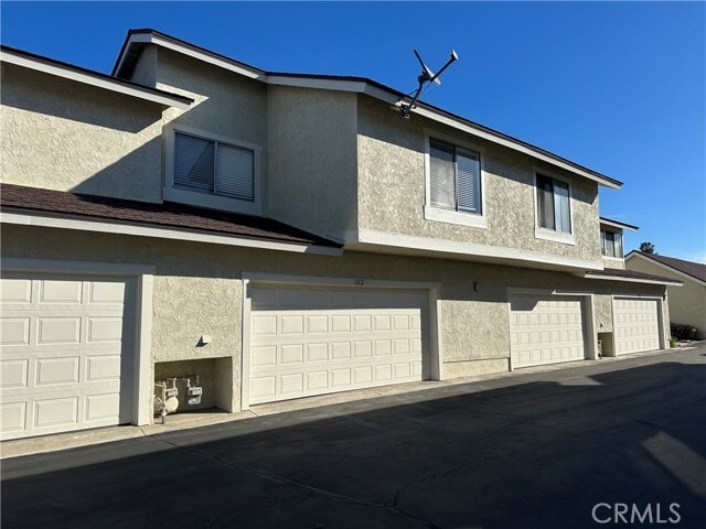 Building Photo - 1700 W Cerritos Ave