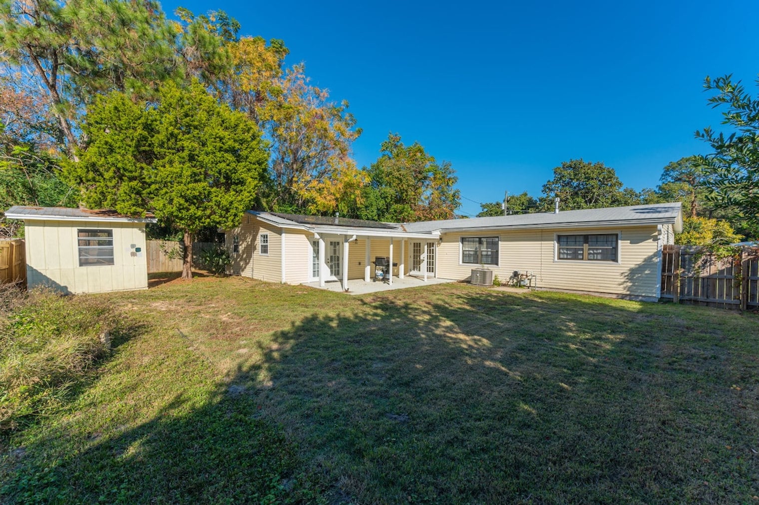 Building Photo - 151 N Lorraine Dr