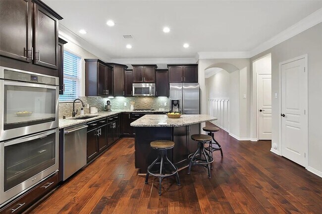 Building Photo - 28723 Baughman Ridge Dr