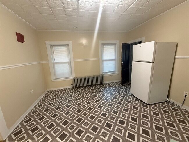 Building Photo - 32 Manchester St