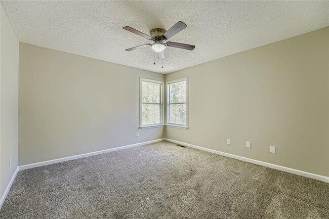 Building Photo - 1233 Waterton Trail