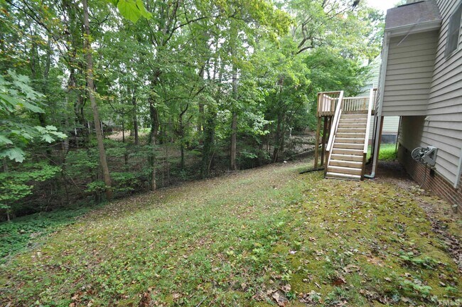 Building Photo - 124 Trafalgar Ln