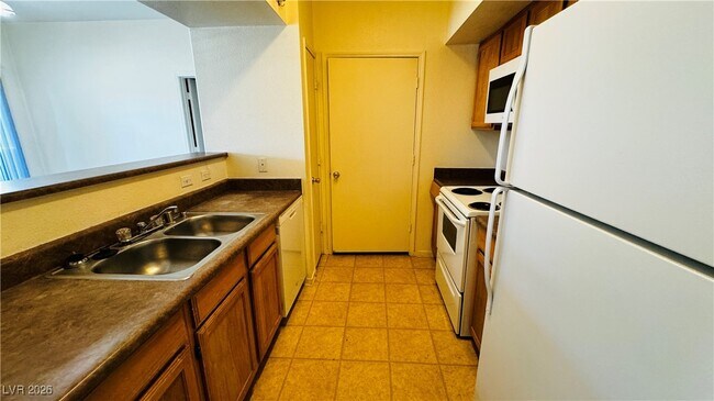 Building Photo - 45 Maleena Mesa St