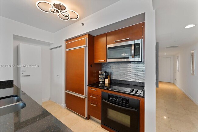 Building Photo - 1830 S Ocean Dr