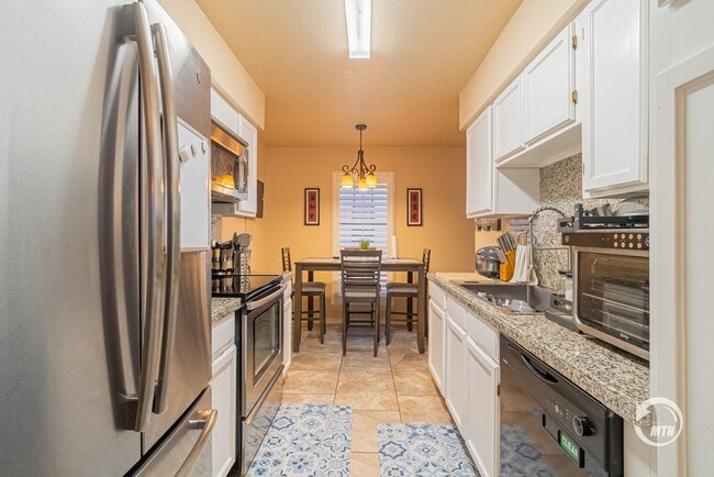 Building Photo - 1401 Oden St