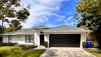 Building Photo - 6205 SE Circle St