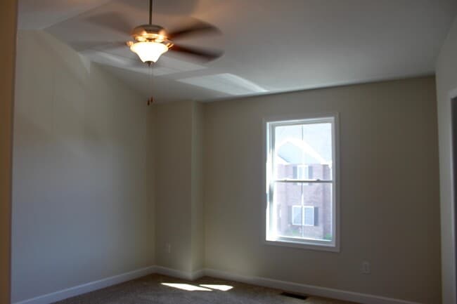 Building Photo - 113 Cedar Point Ln