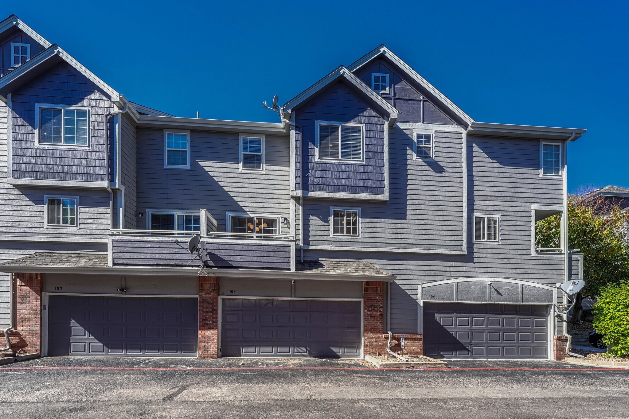 Building Photo - 1337 S Danube Ct
