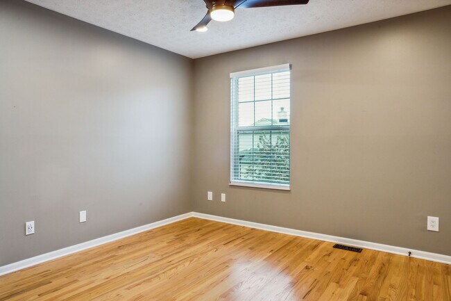 Building Photo - 1710 Messner Dr