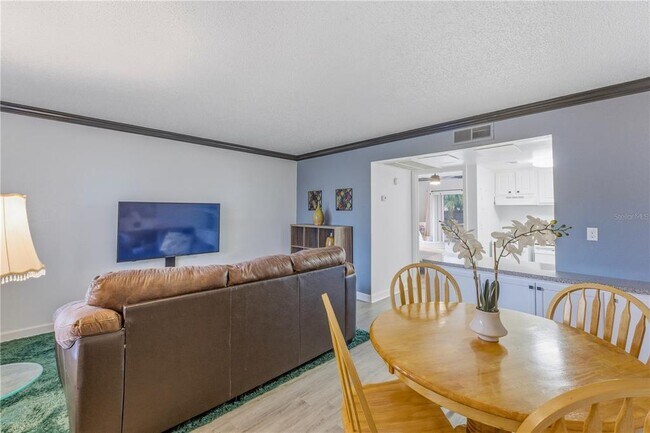 Building Photo - 139 Oyster Bay Cir