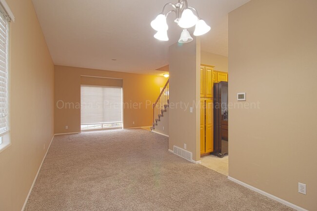 Building Photo - $1,022.50 Off Deposit! Pet Friendly, Spaci...