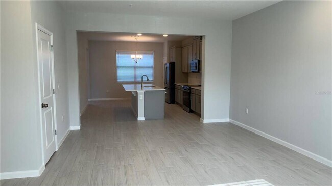Building Photo - 438 Lady Palm St