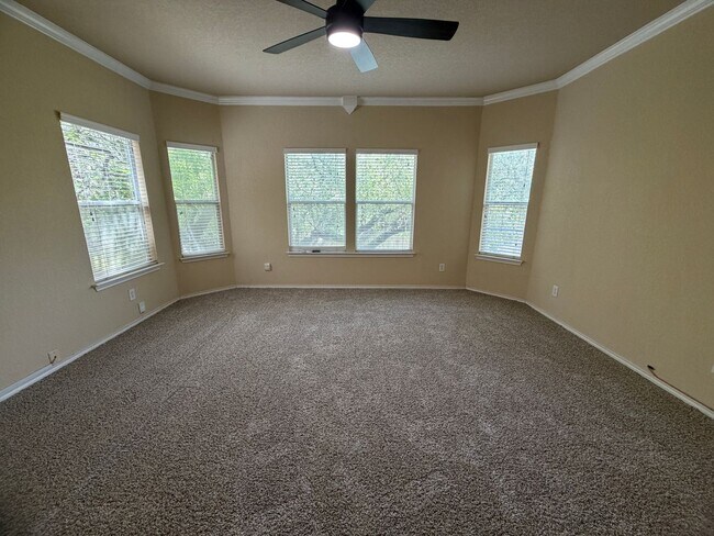 Building Photo - 9103 Rainbow Creek
