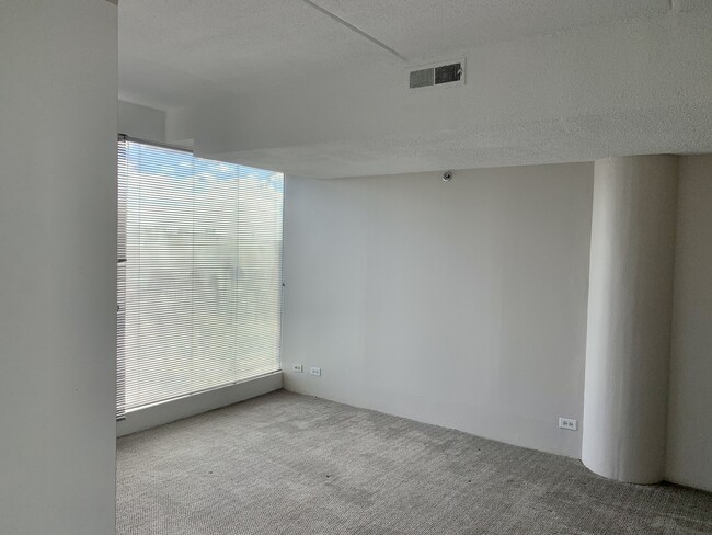 Building Photo - 1770 1st St