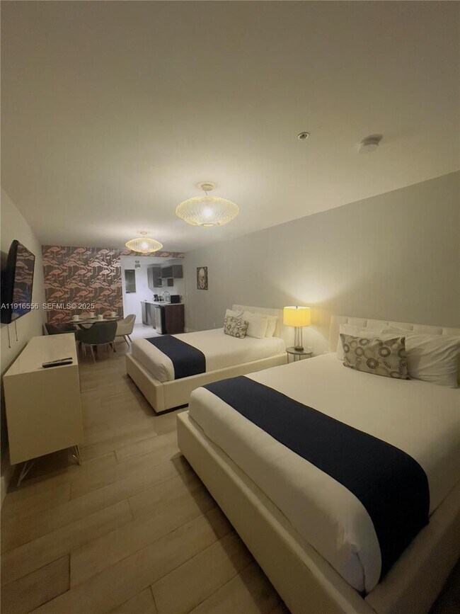 Building Photo - 6755 Harding Ave