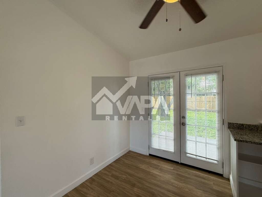 Building Photo - 7210 Glen Cross Dr