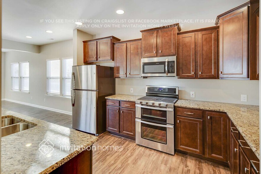 Building Photo - 3604 Moorhen Lane