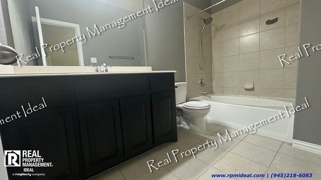 Building Photo - 304 Basil St