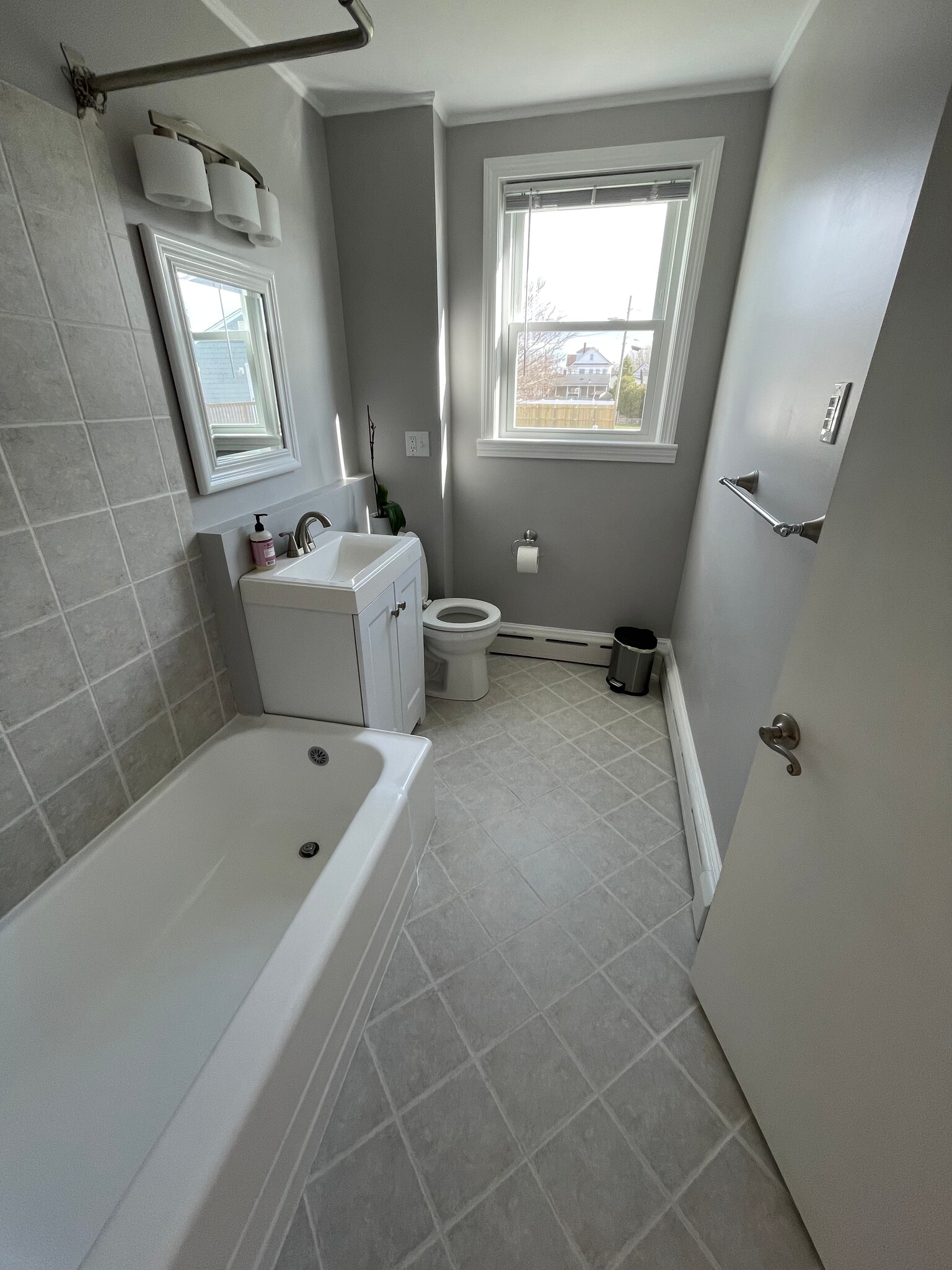 Building Photo - 24 Sharp St