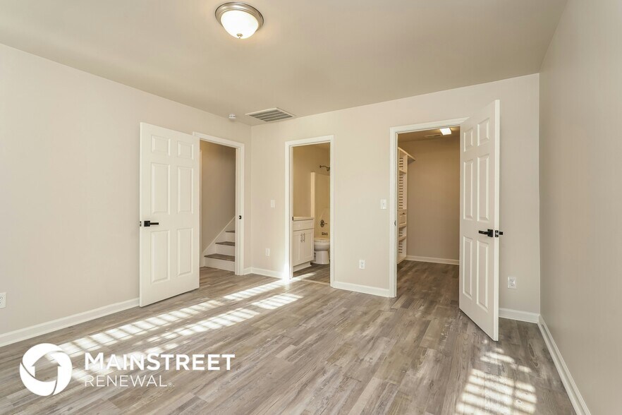 Building Photo - 2702 Camillia Cove