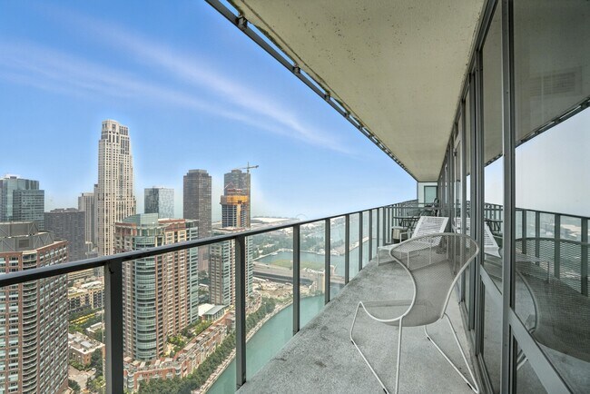 Building Photo - 341 E Wacker Dr