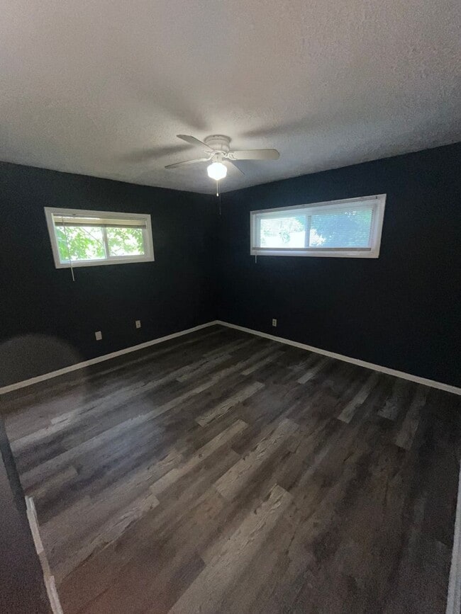 Building Photo - Section 8 Welcomed! Beautifully Renovated ...